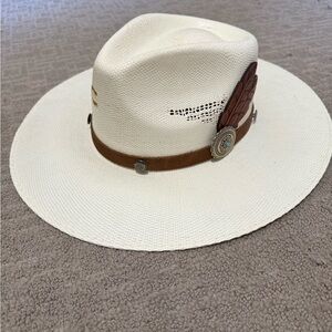 Charlie 1 Horse Straw Hat with  Brown Leather Band and Feather Accent